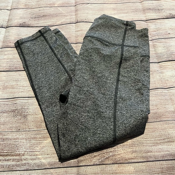 Gray Victoria’s Secret VSX Sport Calf Length Leggings, Drawstring Waist, Small - Picture 1 of 7